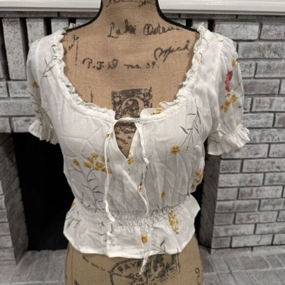 Capulet Revolve Floral Cottage Core Peasant Ruffle Top Blouse Cropped Medium - Picture 1 of 10